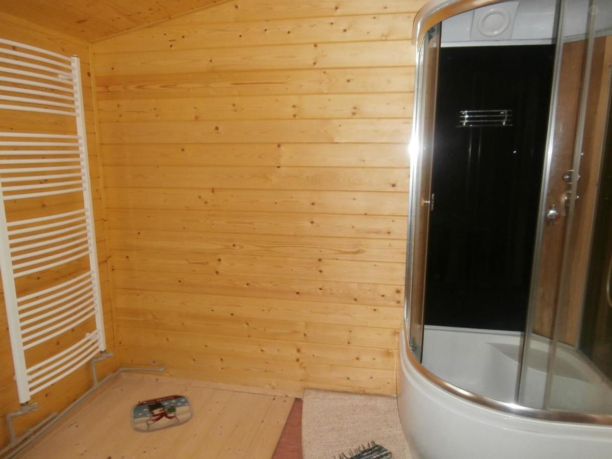 Apartamento Karpatskiy Domik Izky Exterior foto